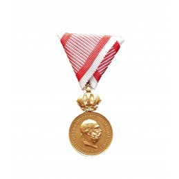 Vojenská záslužná medaila...
